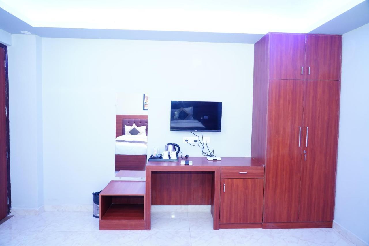 Expomart Inn نويدا الكبرى المظهر الخارجي الصورة