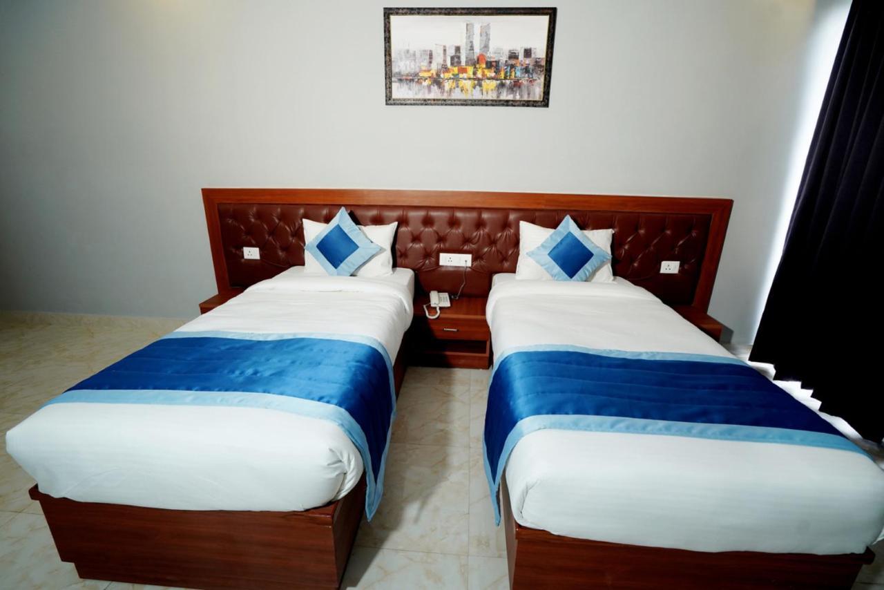Expomart Inn نويدا الكبرى المظهر الخارجي الصورة